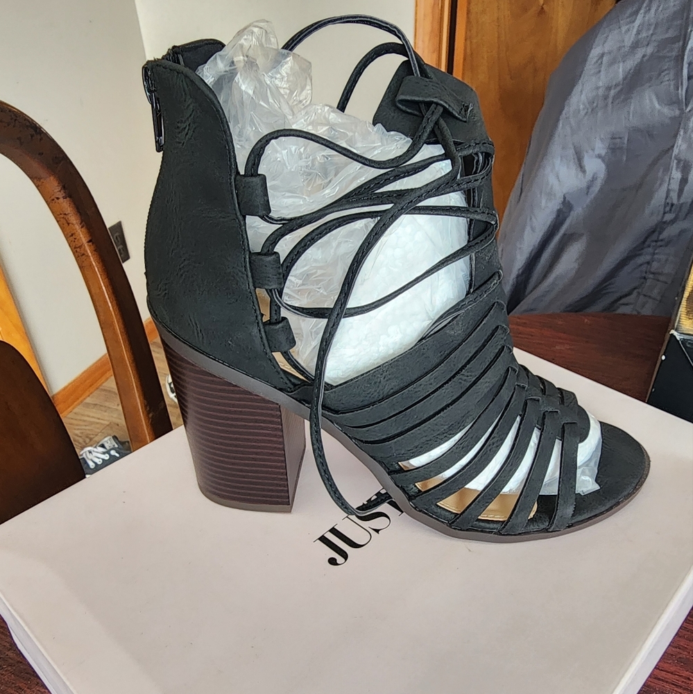 Never Worn JustFab Izaelia Lace Up Dress Sandal